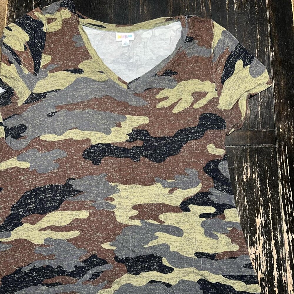 Camo V Neck T Shirt - Slightly Heathered